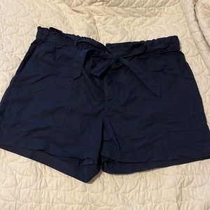 Lou & Grey navy shorts with tie.